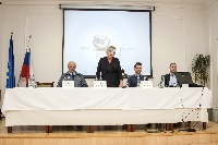 Gestori konferencie, zľava: Peter Staněk, Iveta Pauhofová a Tomáš Želinský