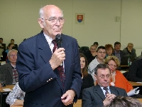 Prof. Branislav Lichardus z Vysokej školy manažmentu.